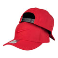 Gorra Nike Roja con Bordado en Relieve y Cierre de Broche.