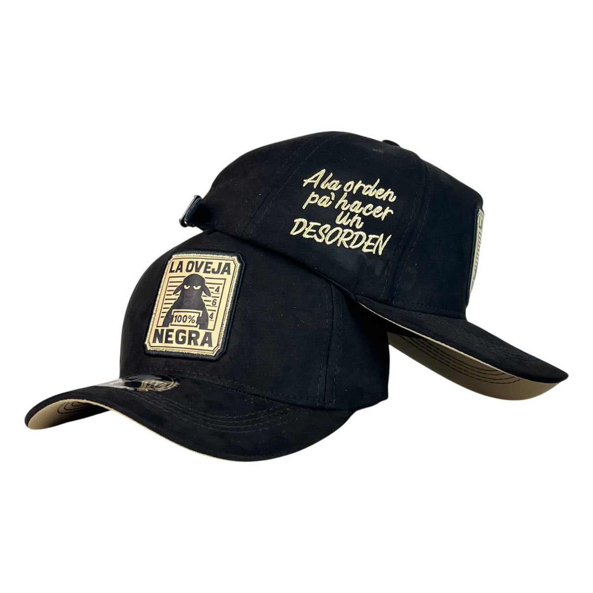 Gorra Full Caps Negra en Gamuza con Bordado de Oveja y Bordado en Relieve.