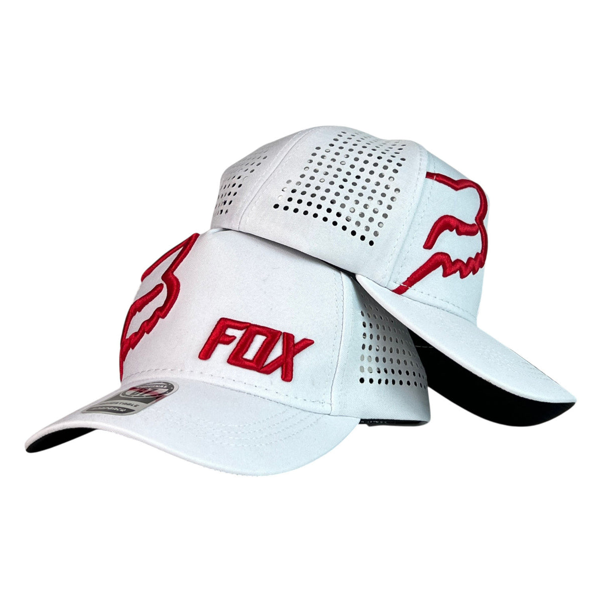 Gorra Fox Blanca con Bordado en Relieve y Paneles Perforados.