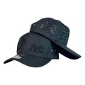 Gorra Fox Negra con Paneles Perforados y Bordado en Relieve.