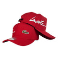 Gorra Lacoste Roja con Bordado en Relieve y Bordado de Alta Densidad.