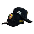 Gorra Venezuela Negra en Gamuza con Escudo Metálico y Parche de Bandera.