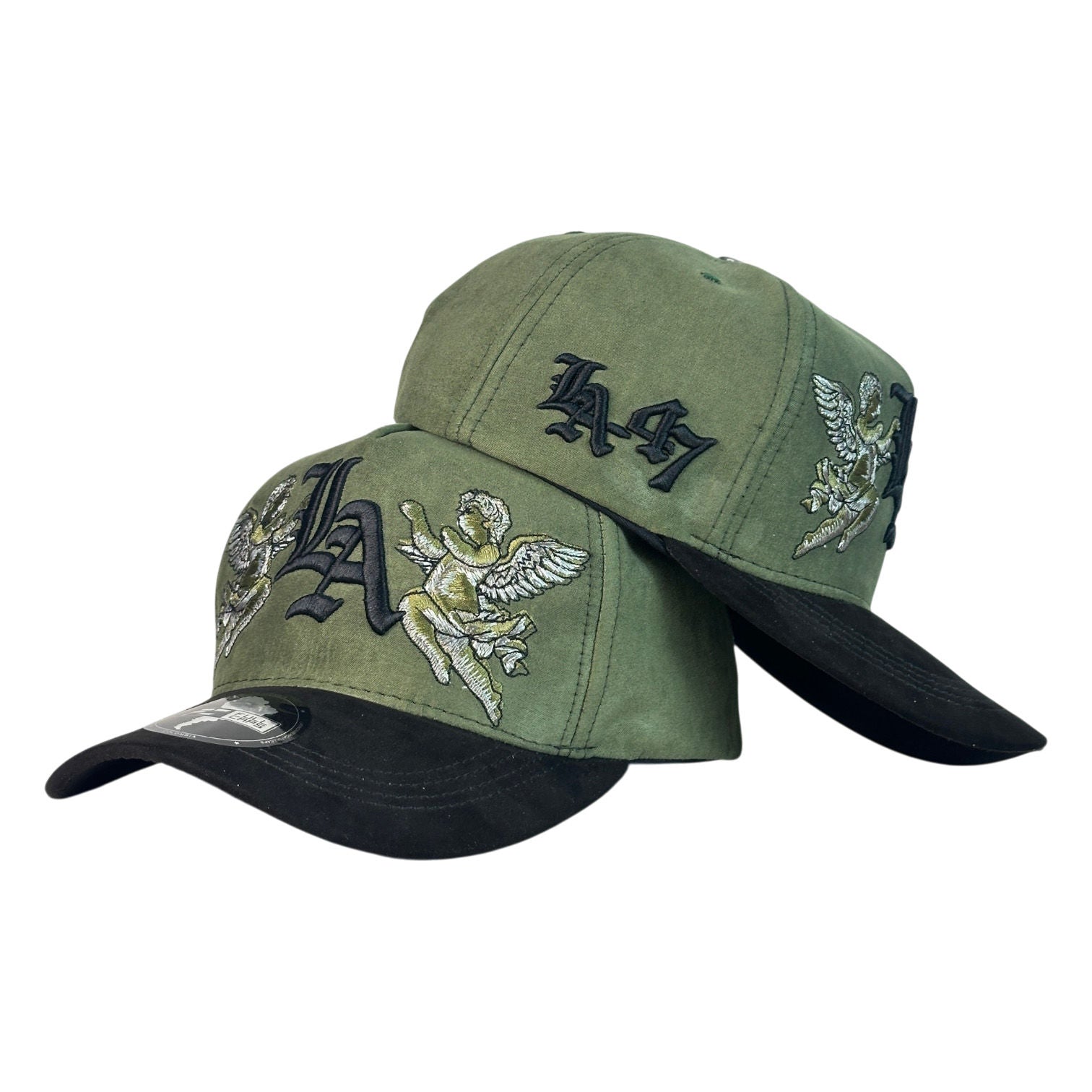 Gorra Full Caps Verde en Gamuza con Bordado de Ángeles y Visera Negra.