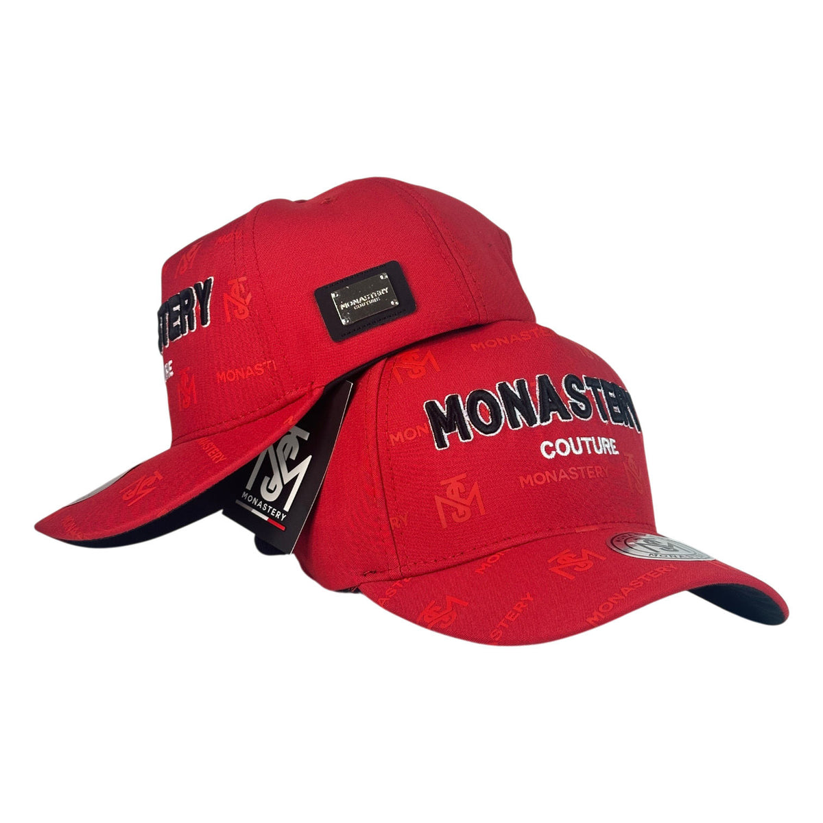 Gorra Monastery Roja con Estampado y Placa Metálica.