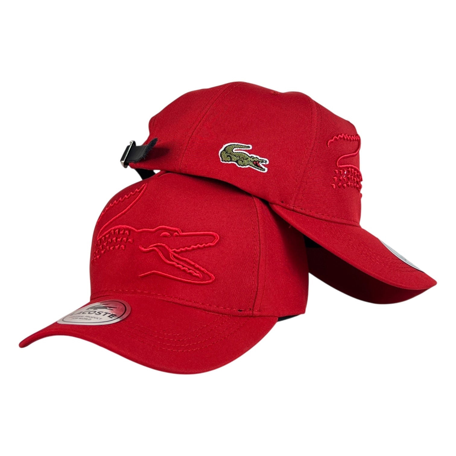 Gorra Lacoste Roja con Bordado en Relieve y Cierre Ajustable.