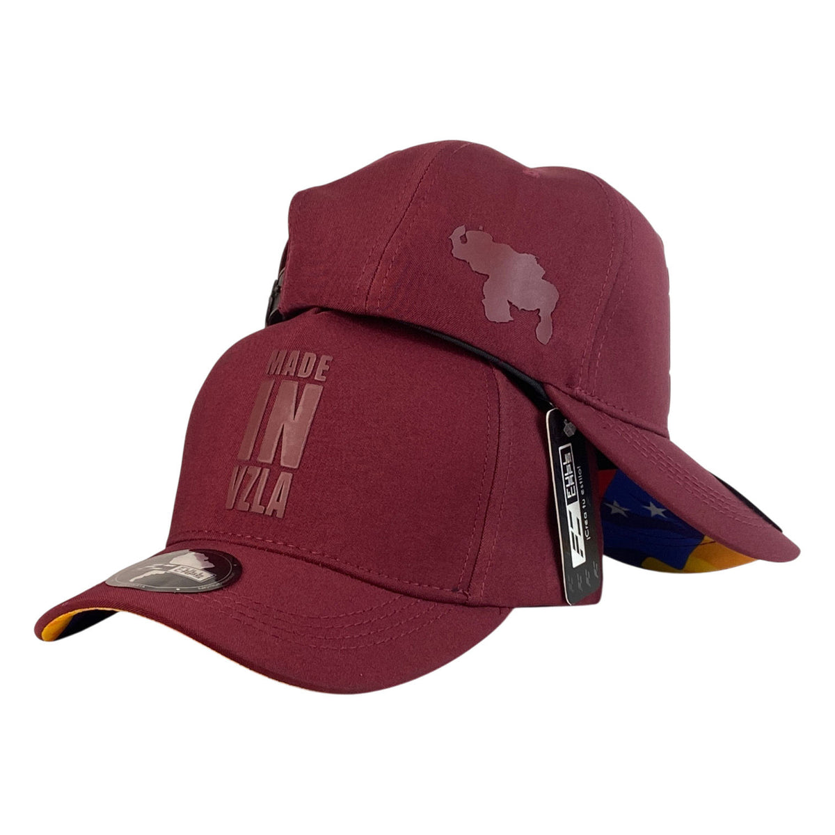 Gorra Venezuela Vinotinto con Estampado en Relieve y Detalle de Bandera en Visera.