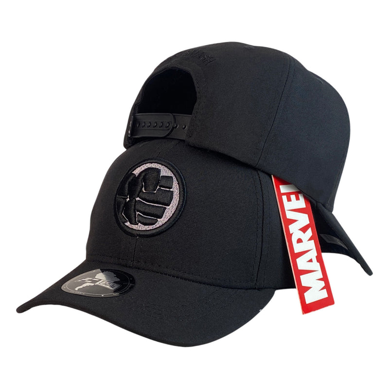 Gorra Marvel Negra con Bordado en Relieve y Cierre Ajustable.