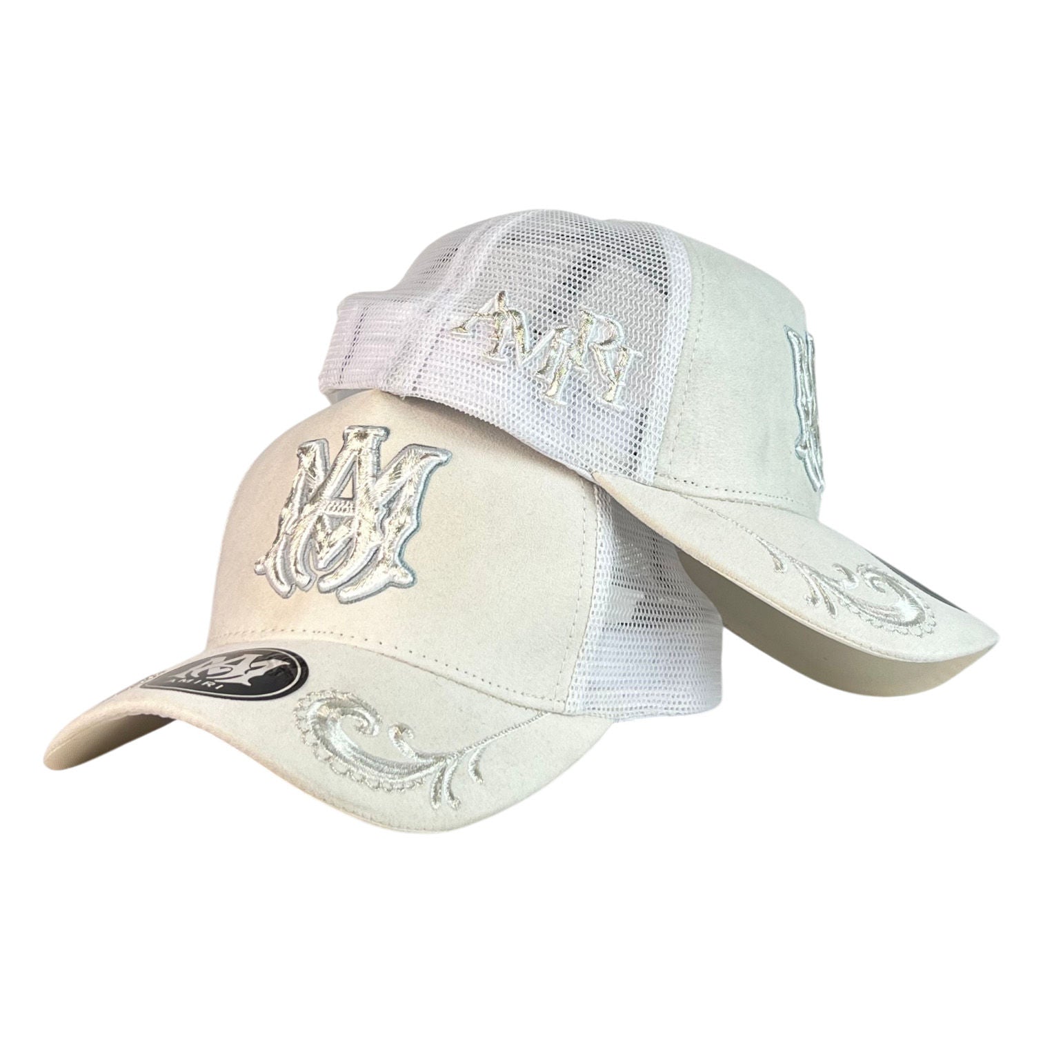 Gorra Amiri Beige con Malla Blanca y Bordado en Relieve.