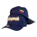 Gorra Venezuela Azul con Bordado en Relieve y Bandera Lateral.