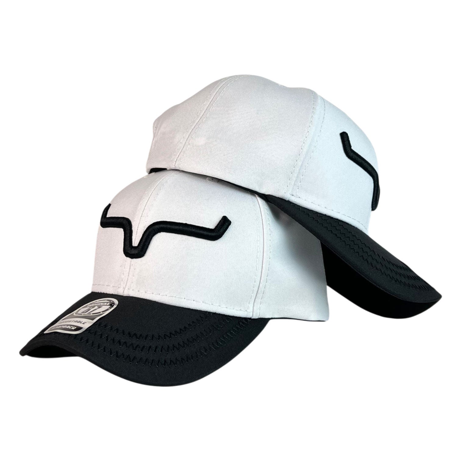 Gorra Kimes Ranch Blanca con Visera Negra y Bordado en Relieve.