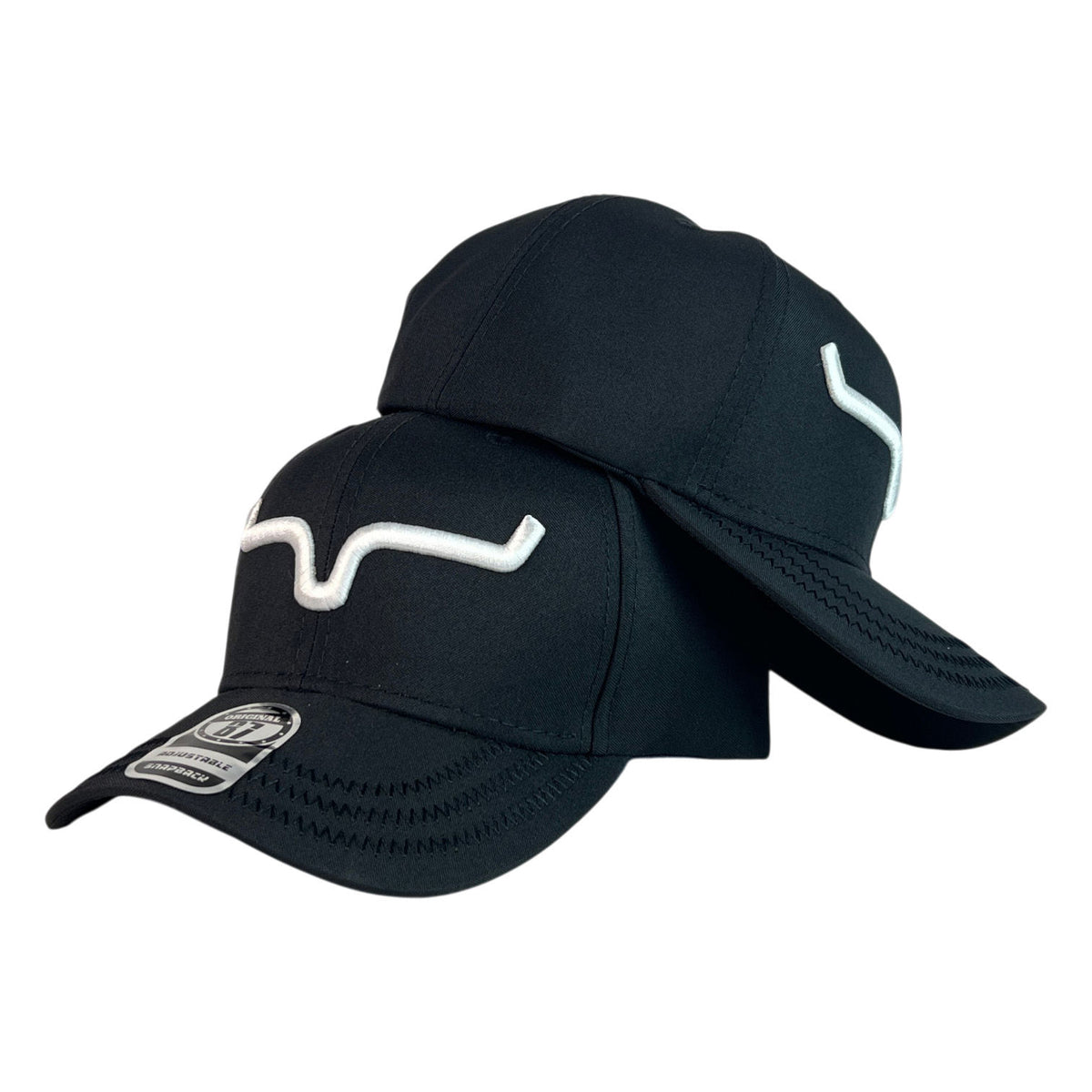 Gorra Kimes Ranch Negra con Bordado en Relieve y Costuras en Visera.