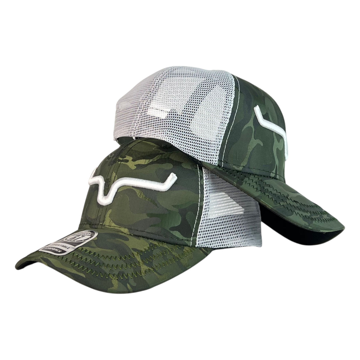Gorra Kimes Ranch Camo con Malla Blanca y Bordado en Relieve.