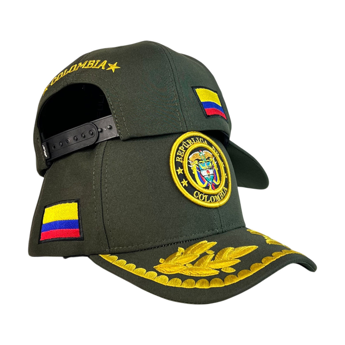 Gorra Colombia Verde con Bordado en Relieve y Escudo de Colombia.